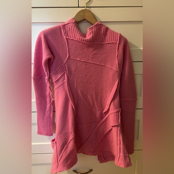 NWTA Talia Byrne Sweater Small - Picture 13 of 13